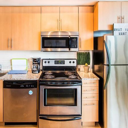 Micasa Suites - Stylish Condo In Maple Leaf Square Toronto Eksteriør bilde
