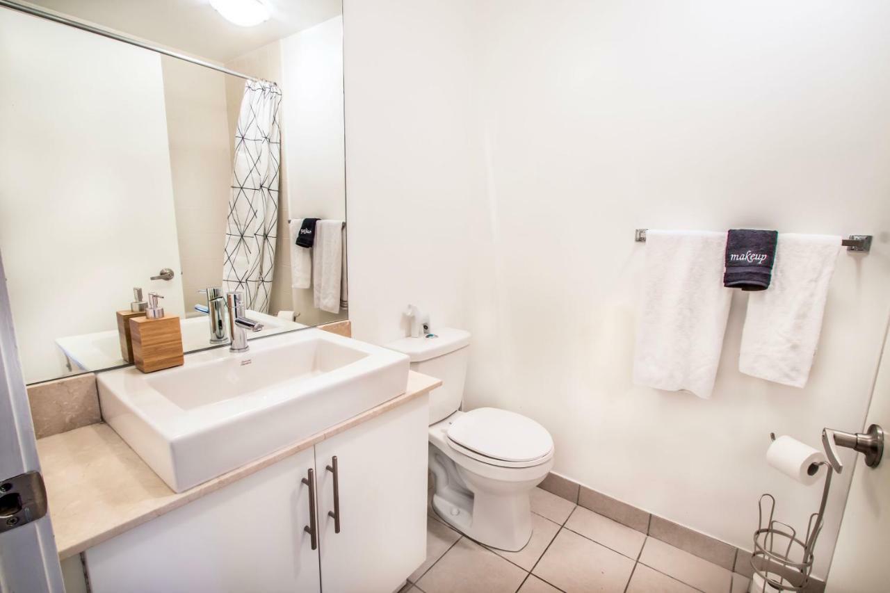 Micasa Suites - Stylish Condo In Maple Leaf Square Toronto Eksteriør bilde
